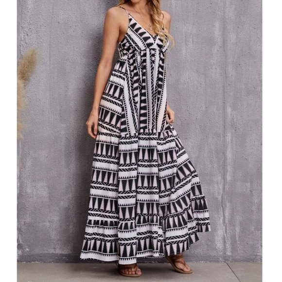 Geo Print Ruffle Hem Cami Dress - Picture 4 of 6